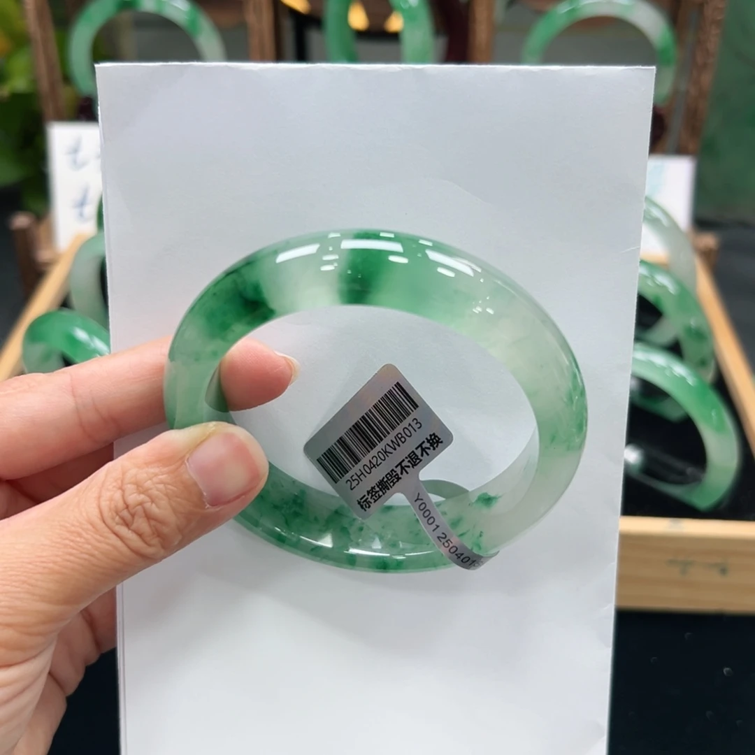 石英质玉未镶嵌手镯➕佳佳6061