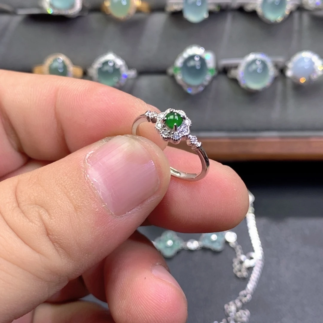 翡翠未镶嵌戒指翡翠