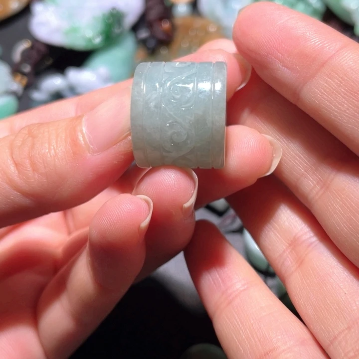 【闪购商品】翡翠颈饰未镶嵌天然翡翠