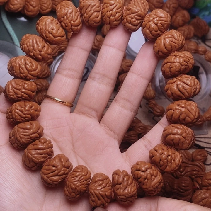 缘***湖文玩核桃手串龙纹桃核