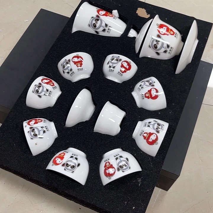 孤品茶具套装等。