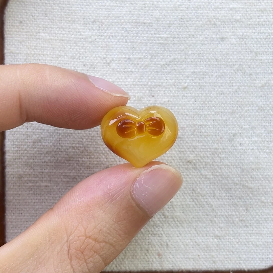 琥珀未镶嵌珠宝奇石蝴蝶结爱心