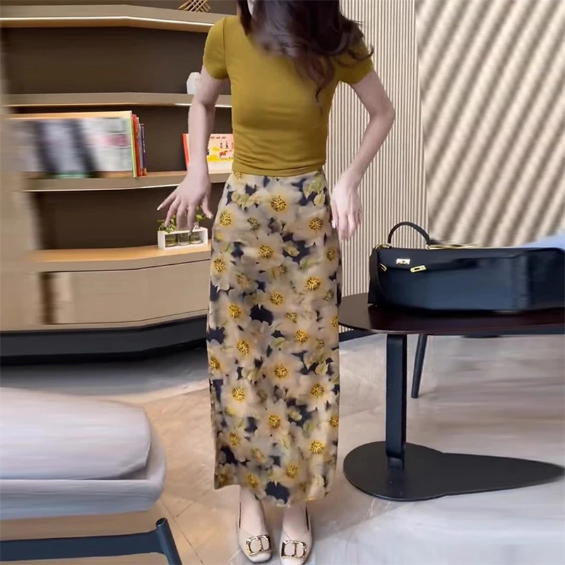 欧货小众设计感短款半高领T恤女时尚高腰碎花半身裙夏季两件套潮