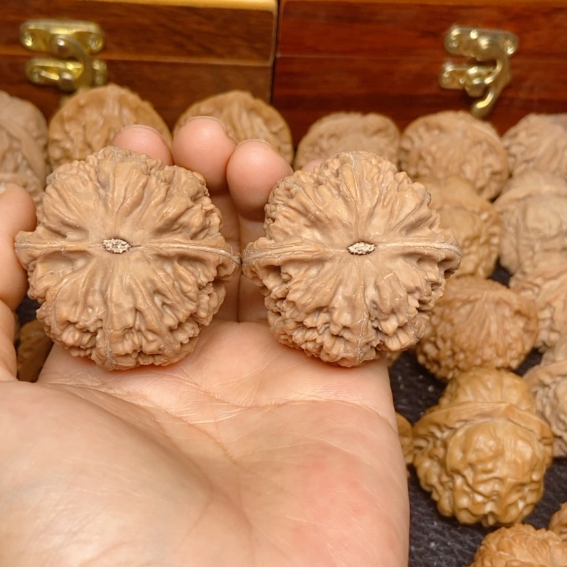 【闪购商品】吊坠文玩核桃阿*•粗筋45