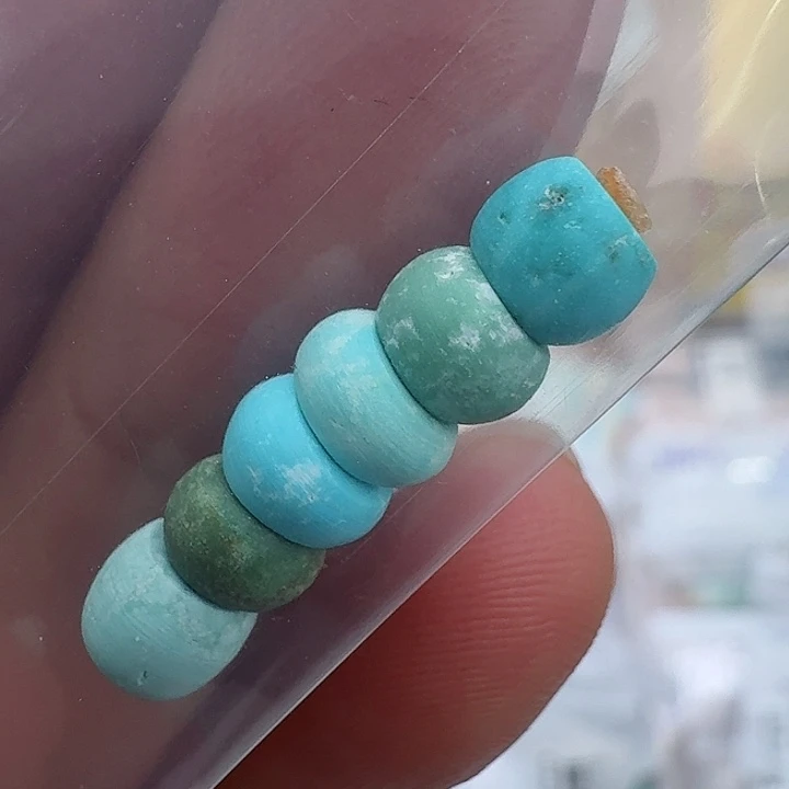 南红玛瑙配饰未镶嵌