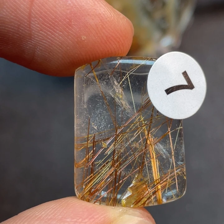 水晶颈饰未镶嵌多****吃