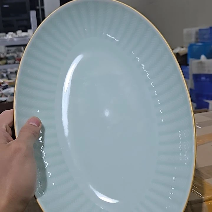 瓷片微瑕青瓷大鱼盘一个6666