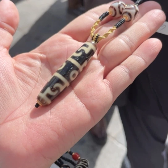 武****玛瑙/玉髓（覆膜）未镶嵌颈饰