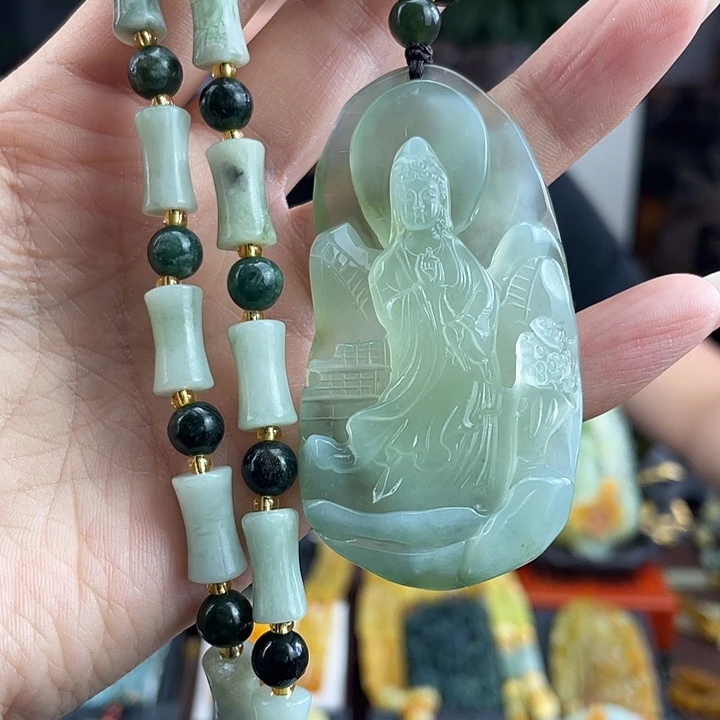 蛇纹石玉未镶嵌颈饰