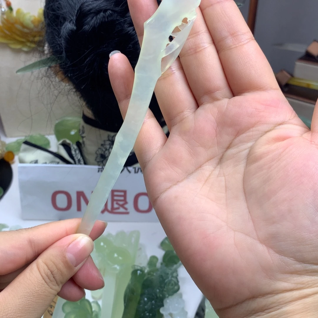 蛇纹石玉未镶嵌发饰