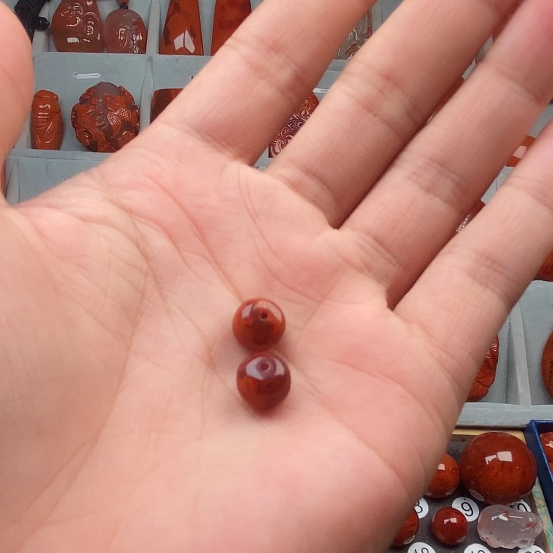 欢***漫南红玛瑙未镶嵌配珠8+