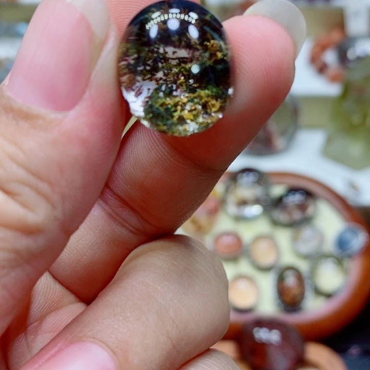 未镶嵌颈饰水晶水晶