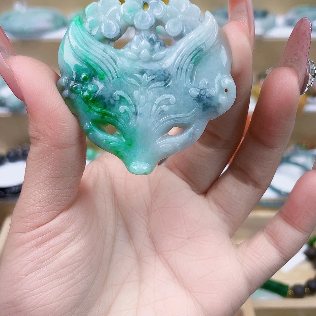 翡翠未镶嵌手链吊坠