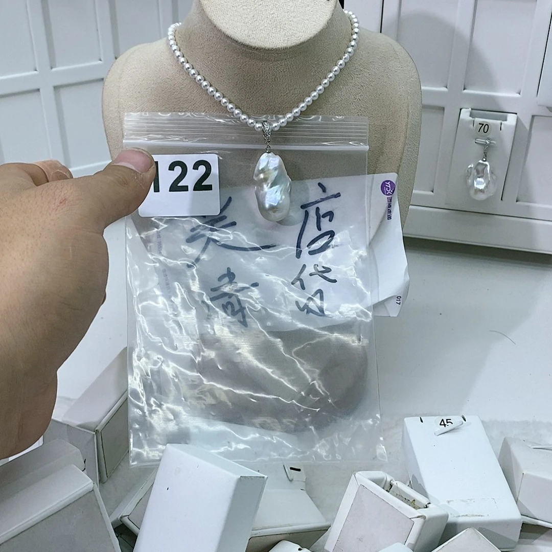 淡水珍珠颈饰合金