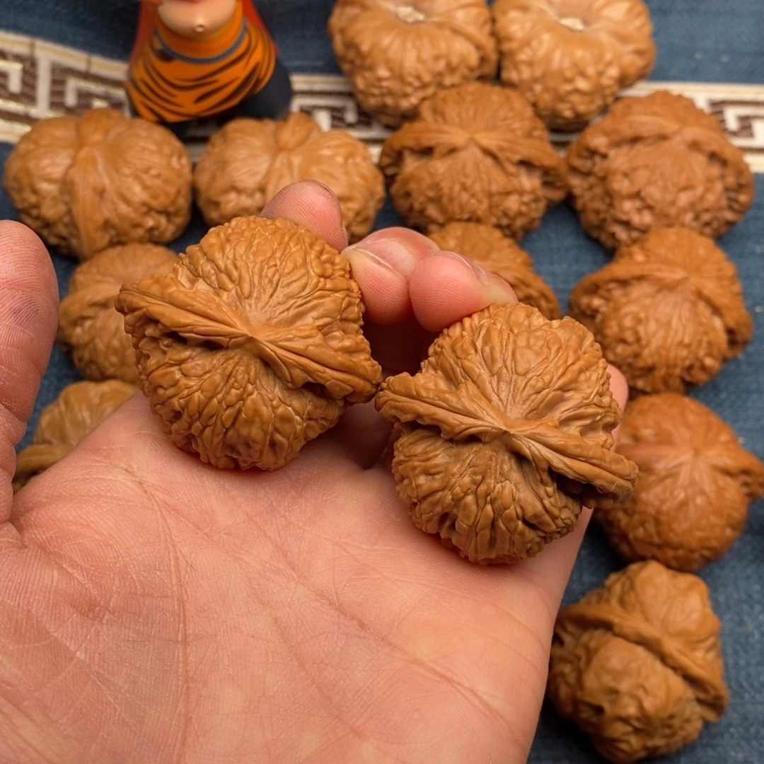 文玩核桃把件41全品精品毕业闷白