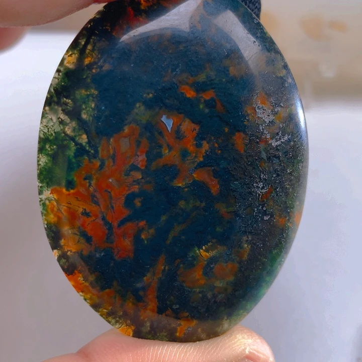 玛瑙/玉髓颈饰未镶嵌大*哥