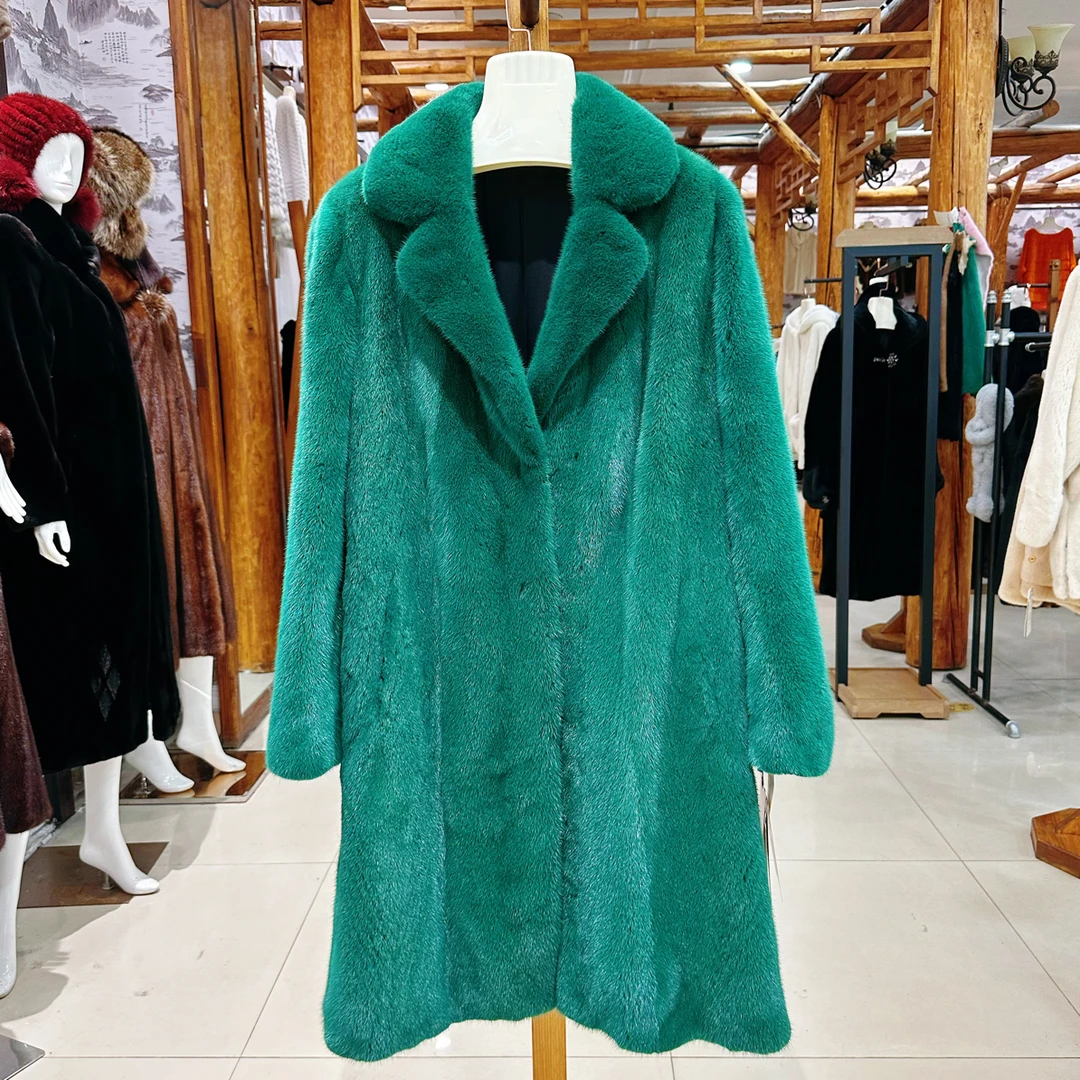 天鹅绒皇冠短毛水貂皮森林绿西服领