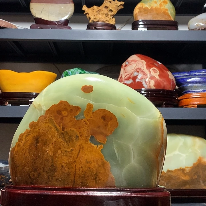 石材高24厘米宽23厘米