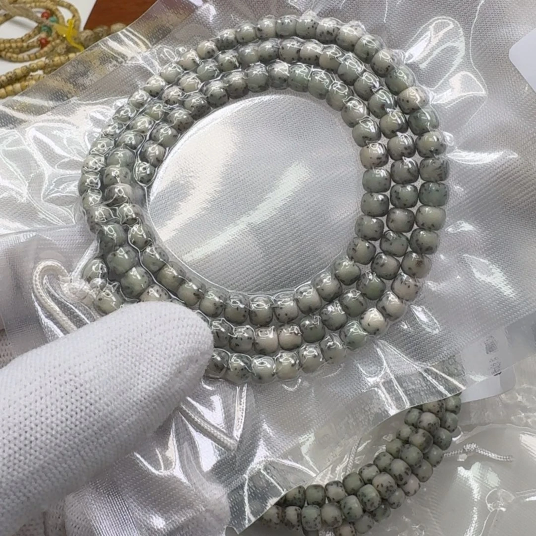 星月菩提手串12尊宠糯冰绿河豚6左右108