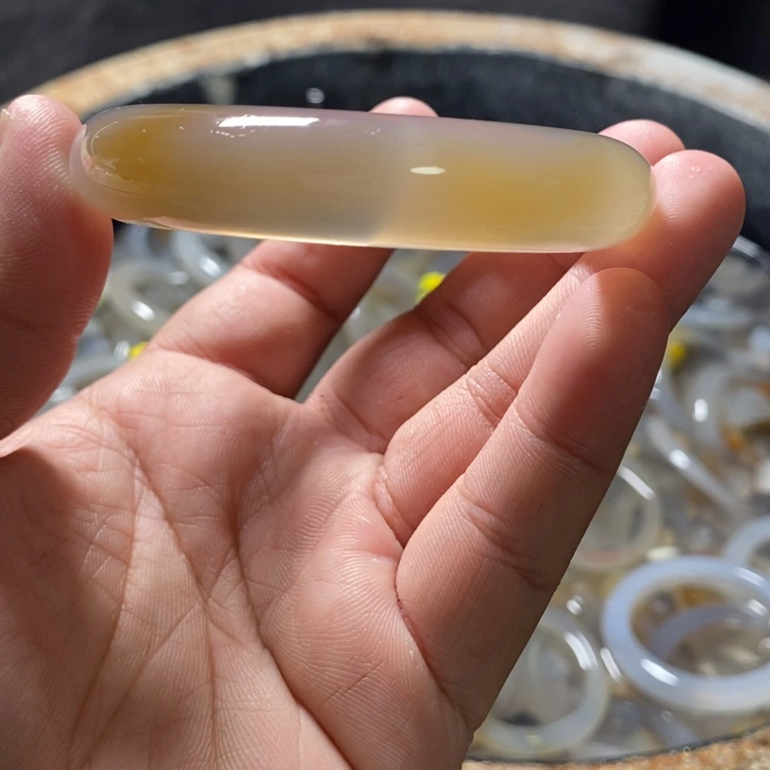 七***,玛瑙/玉髓未镶嵌手镯