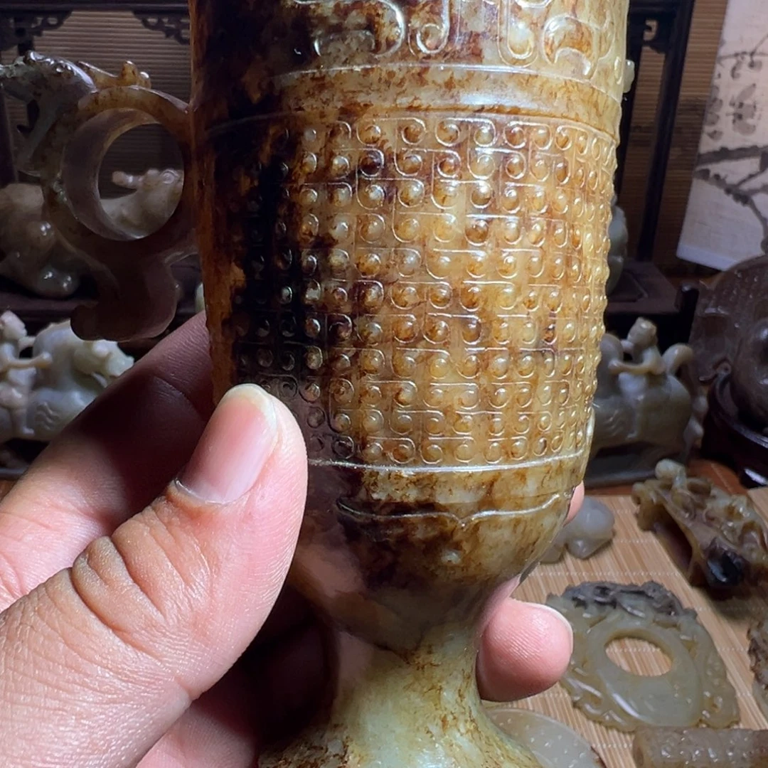 用***0和田玉（糖玉）未镶嵌颈饰