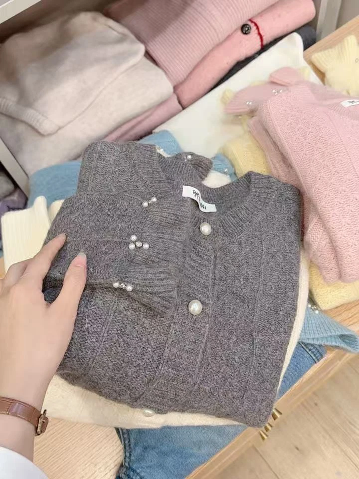 【反季毛衣】七言家 高品订单！雅灰珍珠扣毛衣开衫