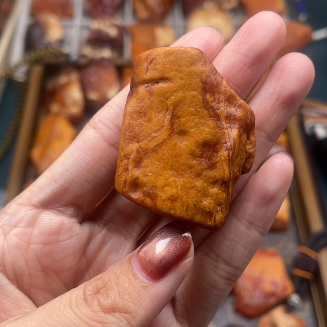 琥珀未镶嵌珠宝奇石