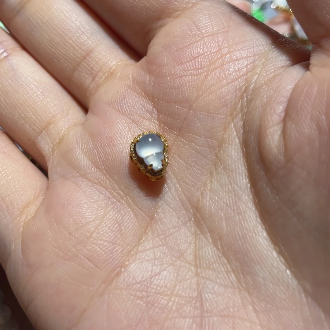 颈饰18K金镶嵌翡翠