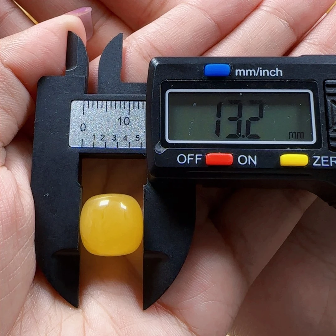 未镶嵌蜜蜡裸石欧**酱焦皮橘红蜜蜡老型单珠