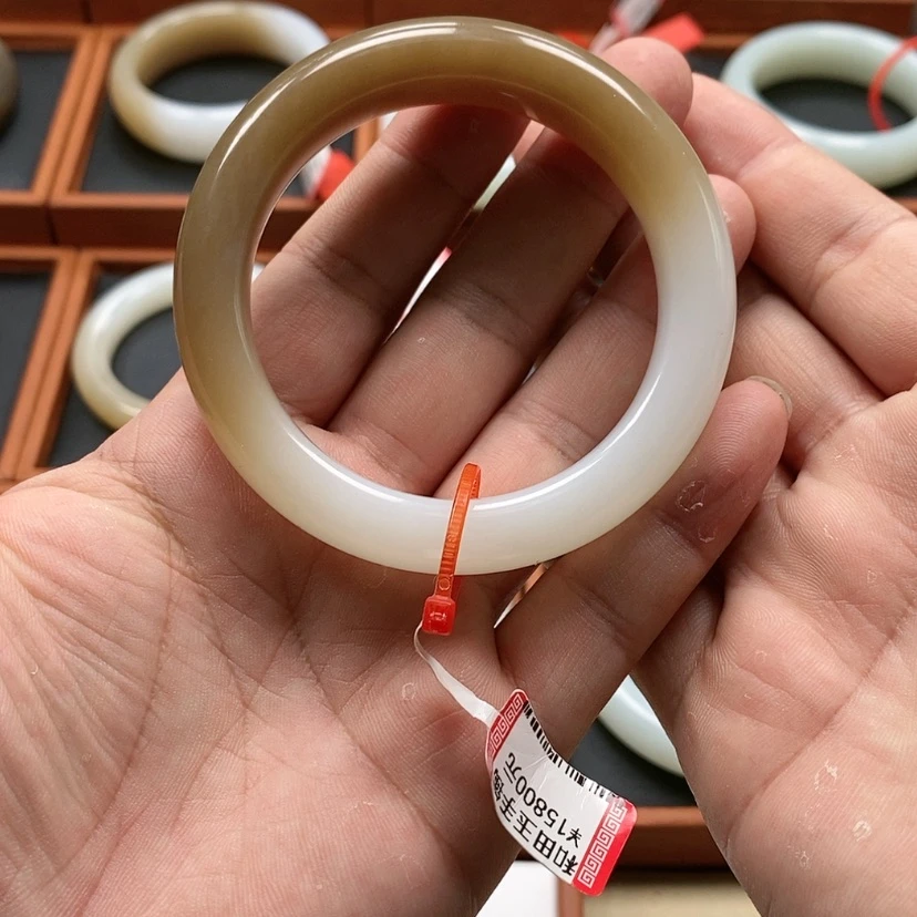 【闪购商品】未镶嵌手镯和田玉?****?