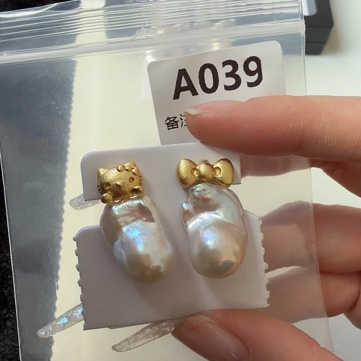 未镶嵌淡水珍珠耳饰