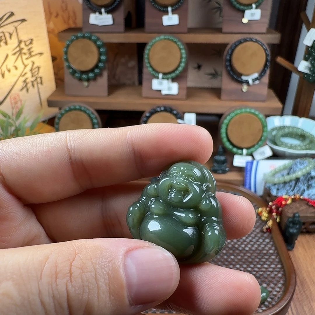 文***八颈饰未镶嵌和田玉
