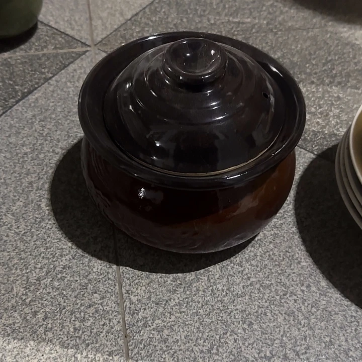 瓷片陶瓷盘子碗啥都有