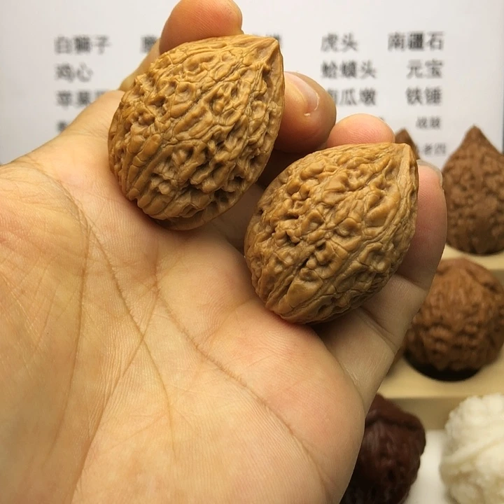 把件文玩核桃玖**陆座佛，32