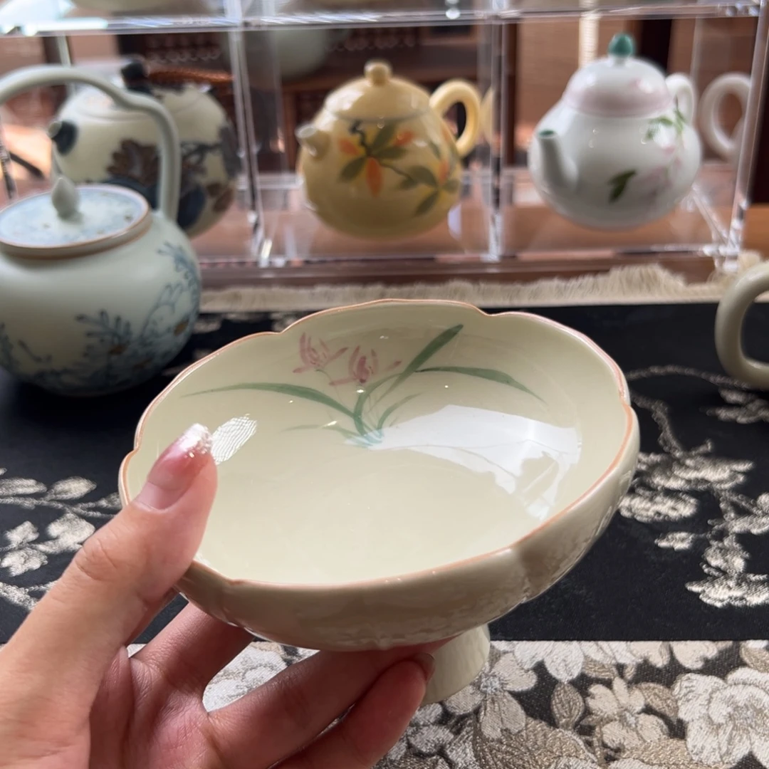 茶具等产品的生产和销售为