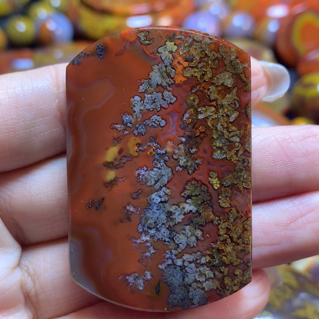 玛瑙/玉髓战国红吊坠未镶嵌