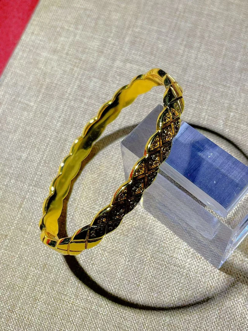 手镯 璀璨精美Tbbo17-11