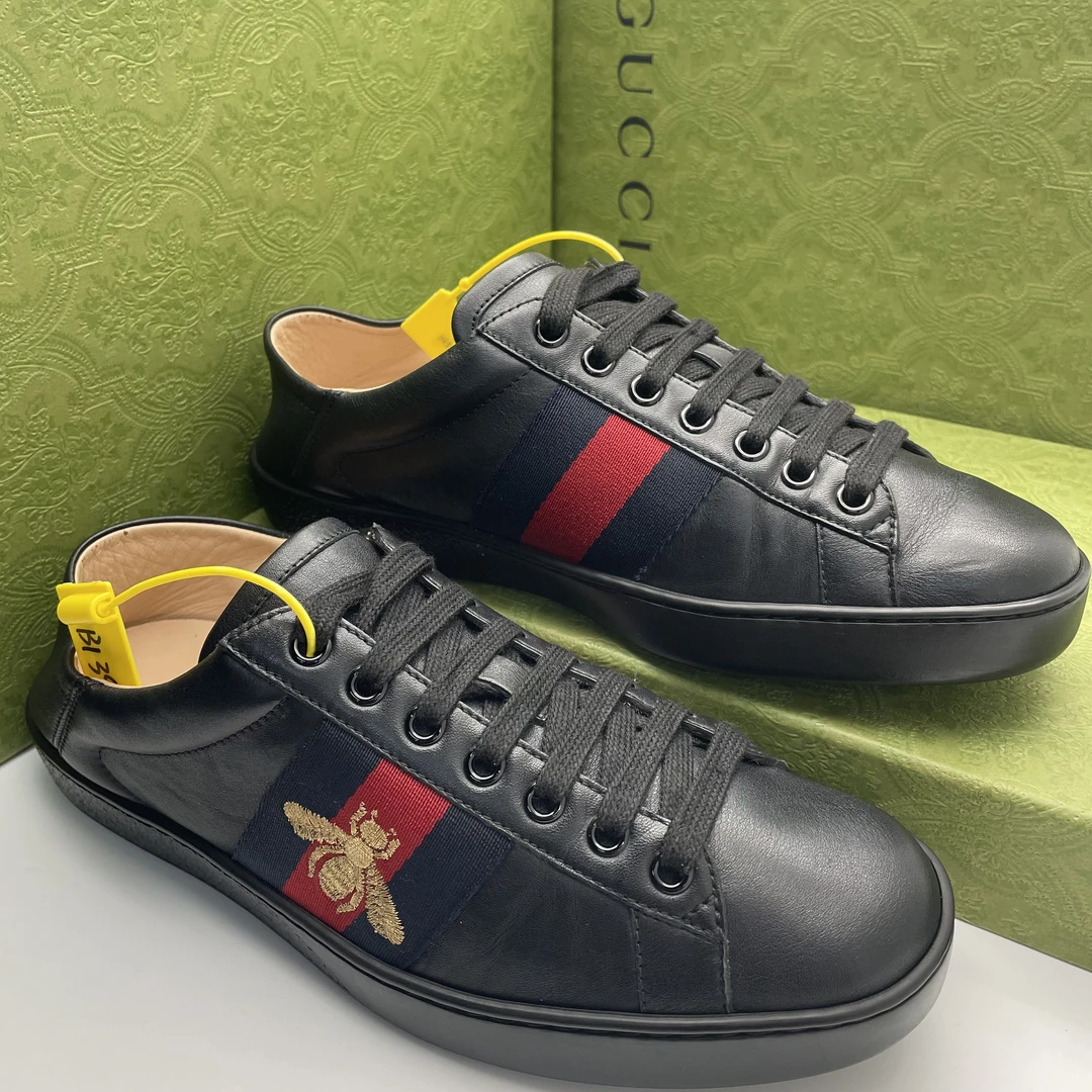 95新 GUCCI/古驰 /40/41欧码/经典蜜蜂刺绣ACE系列黑色低帮板鞋