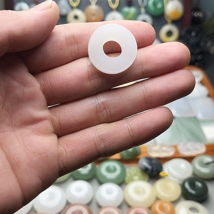 和田玉（白玉）未镶嵌颈饰