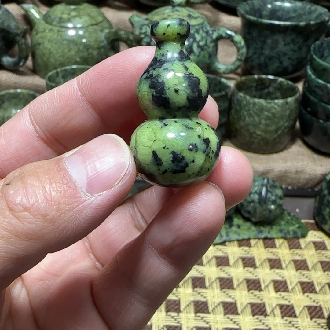 蛇纹石玉未镶嵌藏玉药王石产品