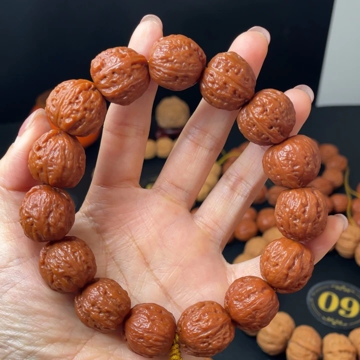 西***风文玩核桃手串元宝