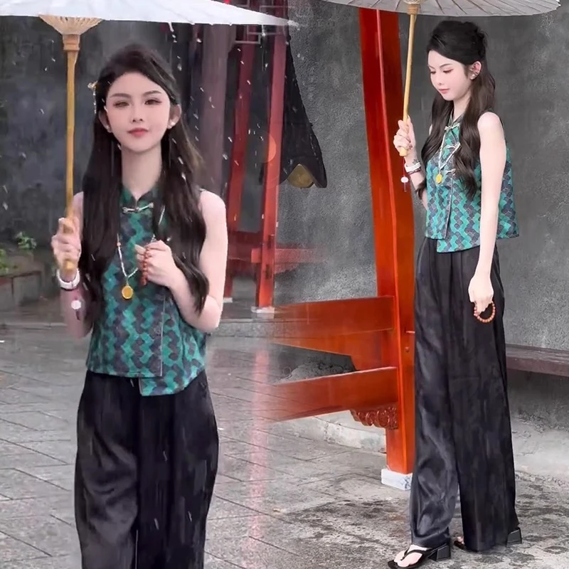 新中式国风时尚女2025夏季新款撞色印花斜盘扣无袖减龄马甲阔腿裤