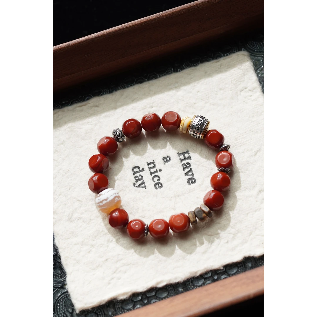 洪福齐天 天然红玛瑙雕刻骰珠8*9mm单圈手串 多样性发其一