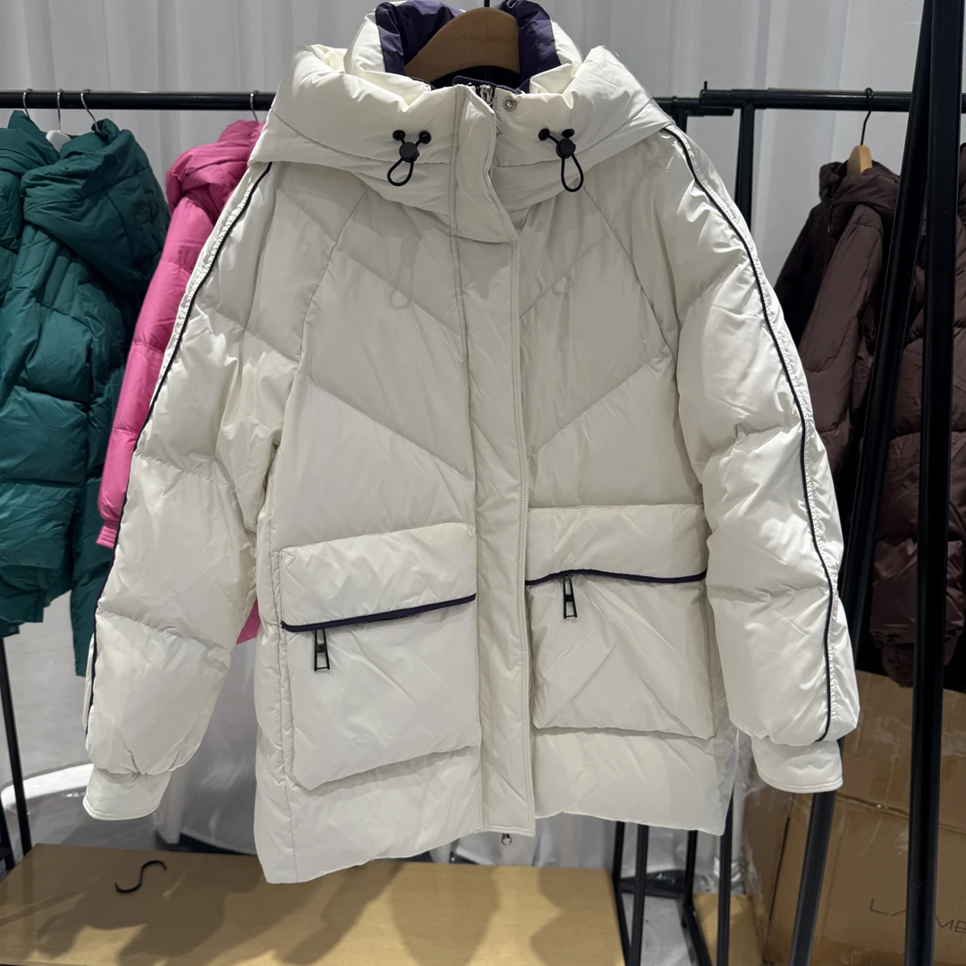 新款短款羽绒服时尚
