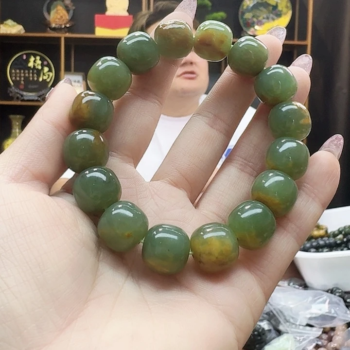 手链未镶嵌透闪石质玉浮*