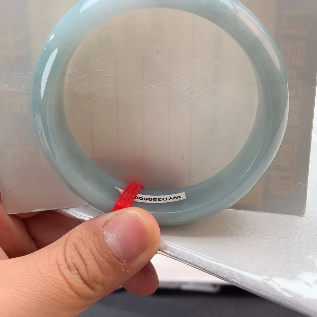 翡翠未镶嵌手镯纯天然
