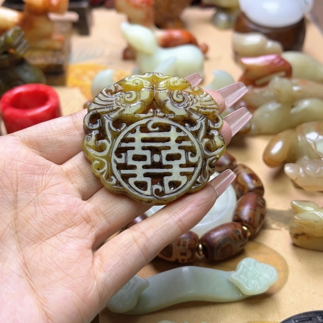 【闪购商品】蛇纹石玉颈饰未镶嵌