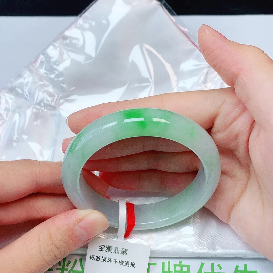 翡翠未镶嵌手镯翡翠手镯