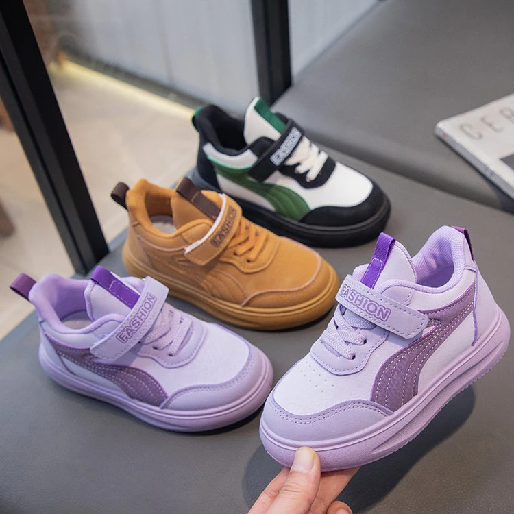 新款儿童运动鞋防滑平底潮鞋小男孩皮面板鞋四季上学女童鞋子