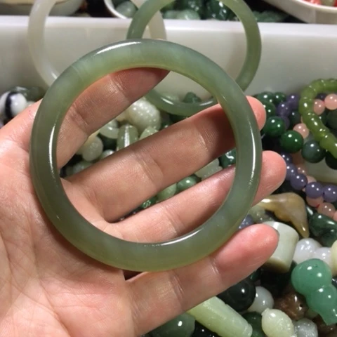 未镶嵌手镯和田玉心**律